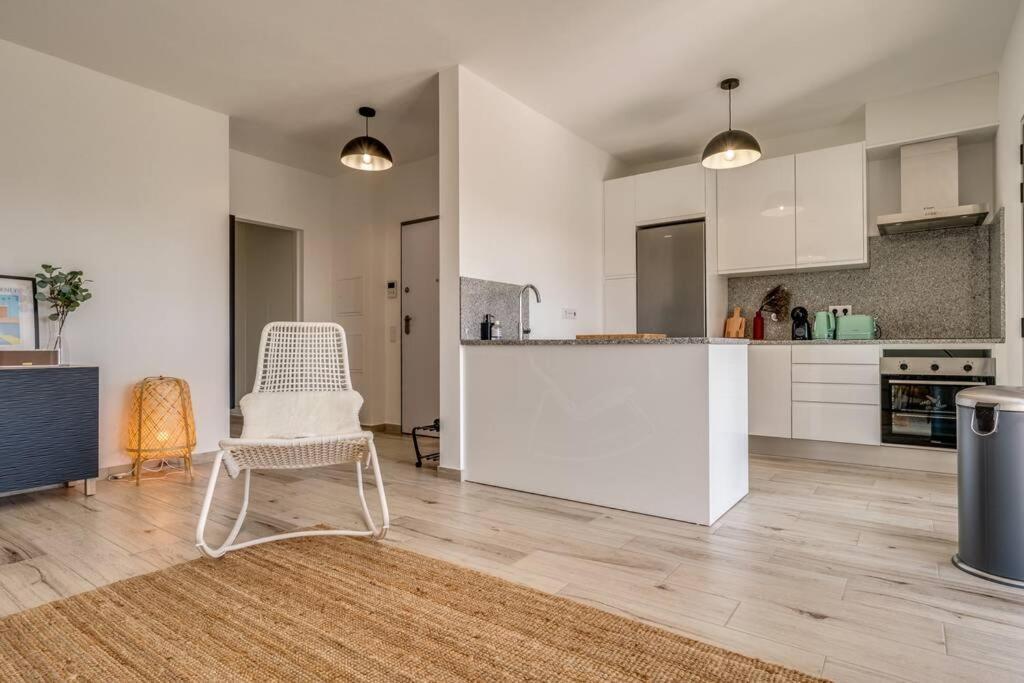 Happiness Apartment - 2Bedroom Apt In Алжезур Экстерьер фото